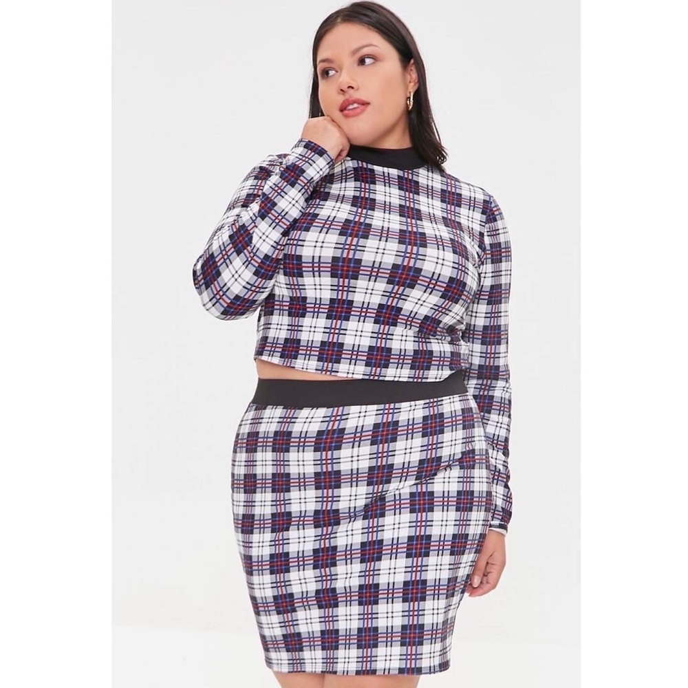 Plus Size Plaid Top & Mini Skirt Set